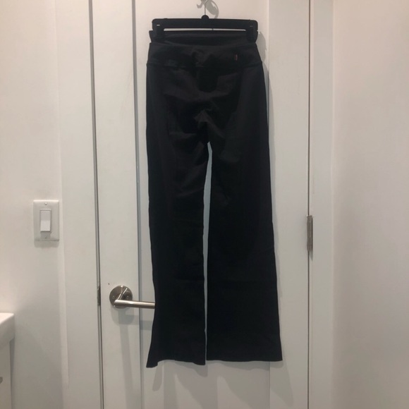 Spanx Active Bagel-Booster Yoga Pant - Picture 3 of 3